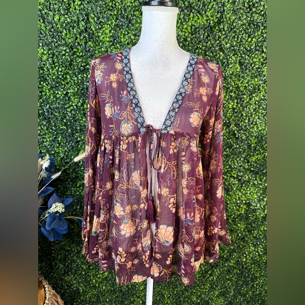 Nwot Floral tassel tie‎ bell sleeve sheer cardigan